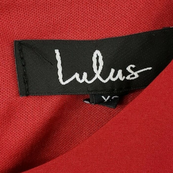 ⛔Lulu’s Made For Me Red Flounce Sleeve Shift Dress - Picture 4 of 7